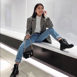 Meet your Posher, Ludmila